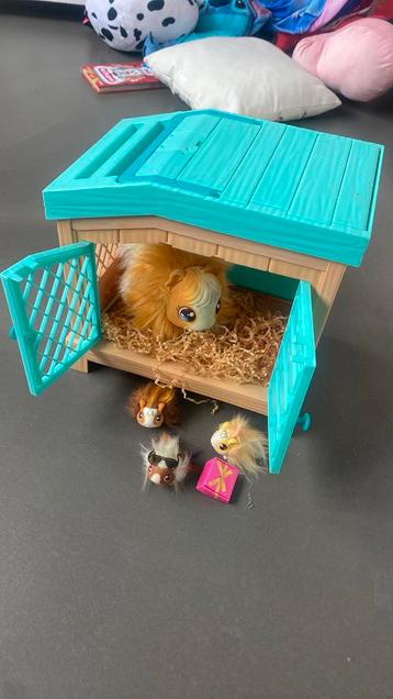 Little Live Pets: Mama Surprise cavia met 3 baby cavias beschikbaar voor biedingen
