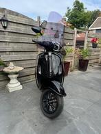 Vespa sprint 80cc brommer (2017), Ophalen, Gebruikt, 80 cc