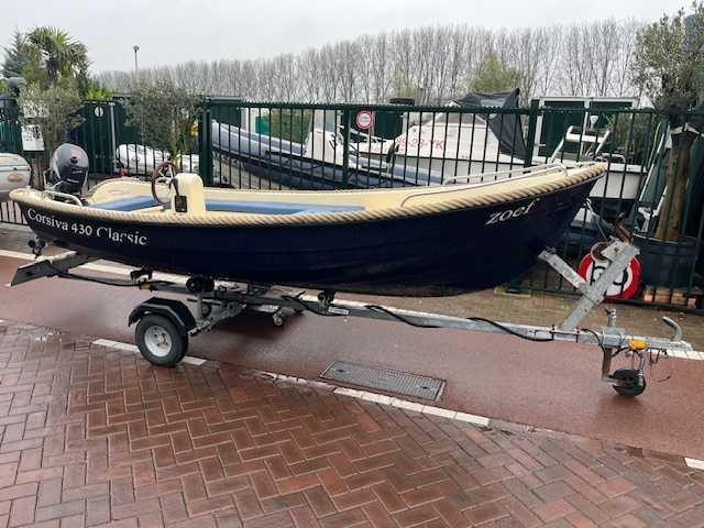 Corsiva - 430 - Sloep incl 4 pk suzuki en boottrailer, Watersport en Boten, Sloepen, Gebruikt, Overige brandstoffen