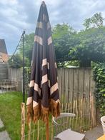 Parasol bruin HK living, Ophalen, Zo goed als nieuw