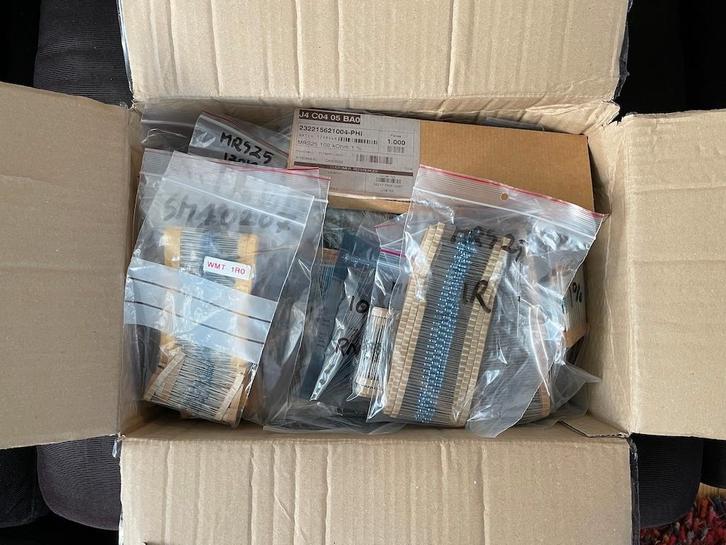 Flinke verzameling weerstanden, Hobby en Vrije tijd, Elektronica-componenten, Nieuw, Ophalen of Verzenden