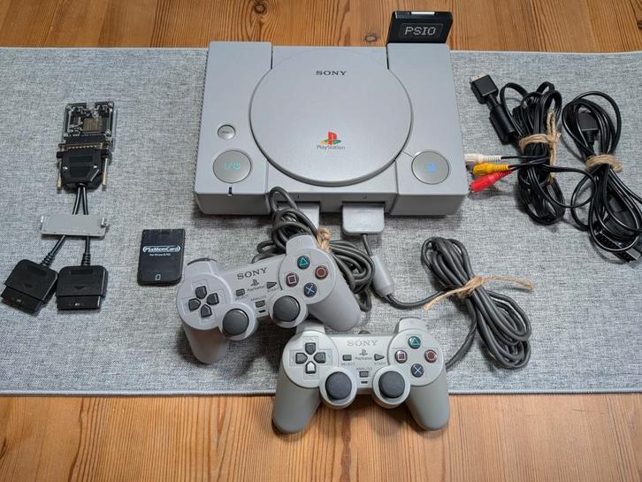 PlayStation 1 PAL USB-C, Spelcomputers en Games, Spelcomputers | Sony PlayStation 1, Zo goed als nieuw, Met 2 controllers, Ophalen of Verzenden