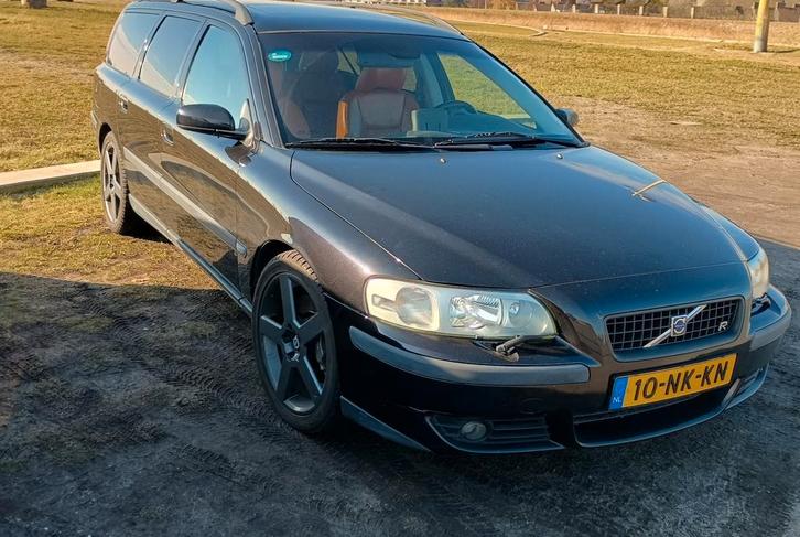 Volvo V70 2.5 R Geatronic 2003 Zwart, Auto's, Volvo, Particulier, V70, 4x4, ABS, Achteruitrijcamera, Airbags, Airconditioning
