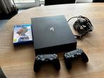 PS4 Pro 1TB met 2 controllers en 2 spellen, Ophalen, Zo goed als nieuw, Met 2 controllers, Pro