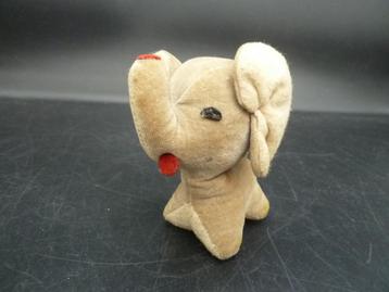 Miniatuur velvet olifantje jaren 70 beschikbaar voor biedingen