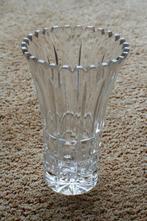 Superleuk kristallen vaasje, met mooi kartelrandje, Overige kleuren, Ophalen of Verzenden, Minder dan 50 cm, Glas