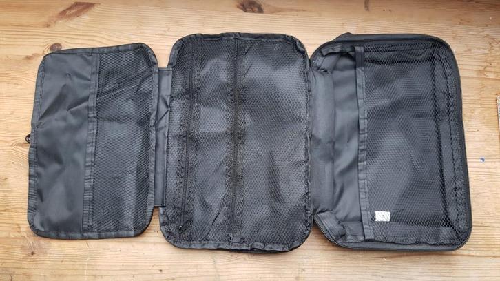 M&M Tablet Tas, Computers en Software, Laptophoezen, Gebruikt, 11 inch of minder, Ophalen