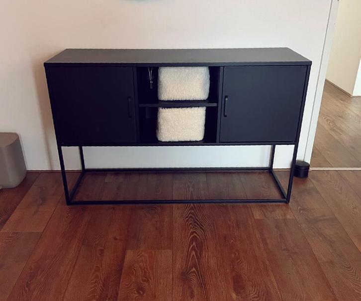 Industriële zwarte stalen kast, Huis en Inrichting, Kasten | Televisiemeubels, Zo goed als nieuw, 50 tot 100 cm, 25 tot 50 cm