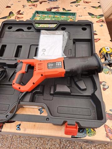 FLEX RS 11-28 nieuw beschikbaar voor biedingen