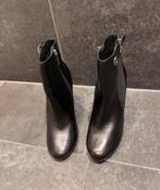 Armani laarzen maat 39, Kleding | Dames, Schoenen, Armani, R, R, Zwart