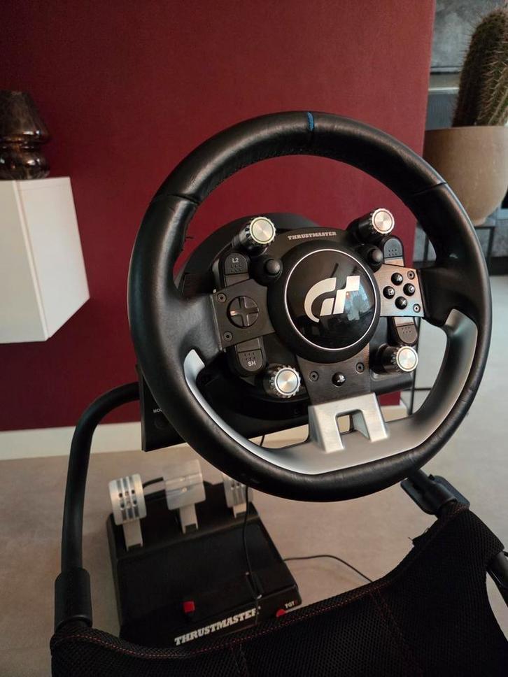 Thrustmaster T-GT 2 Raceset (stuur en pedalen), Spelcomputers en Games, Spelcomputers | Xbox | Accessoires, Zo goed als nieuw