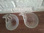 Set van 2 geperst Ruhrglas schaaltjes. Avocado. 14x10x5 cm., Ophalen of Verzenden, Zo goed als nieuw, Glas, Schaal