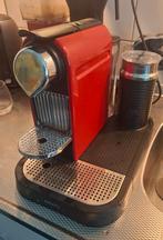 Nespresso krups, Witgoed en Apparatuur, Koffiezetapparaten, Ophalen, Gebruikt, Koffiepads en cups, Afneembaar waterreservoir