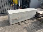 Beton poer voor schuifpoort, Doe-het-zelf en Verbouw, Ophalen, Zo goed als nieuw
