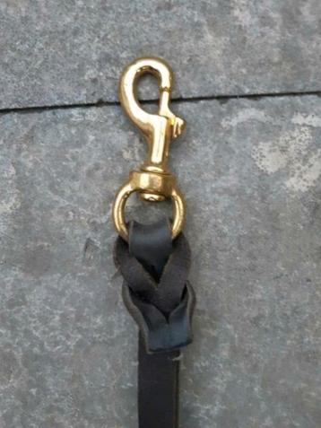 Lederen riem  beschikbaar voor biedingen