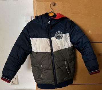 Warme winterjas voor jongens, two-tone met rode binnenkant beschikbaar voor biedingen