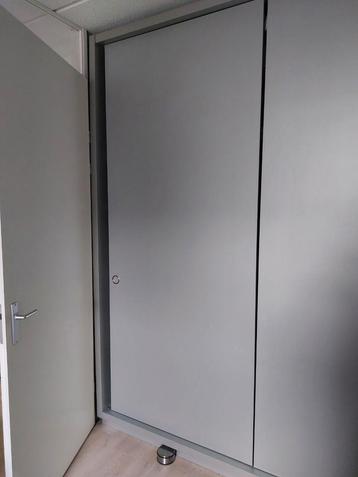 Schuifdeur 242x102 cm.  beschikbaar voor biedingen