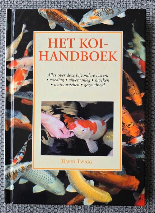 Koi handboek; voeding vijveraanleg kweken gezondheid vissen, Boeken, Dieren en Huisdieren, Zo goed als nieuw, Vissen, Ophalen of Verzenden