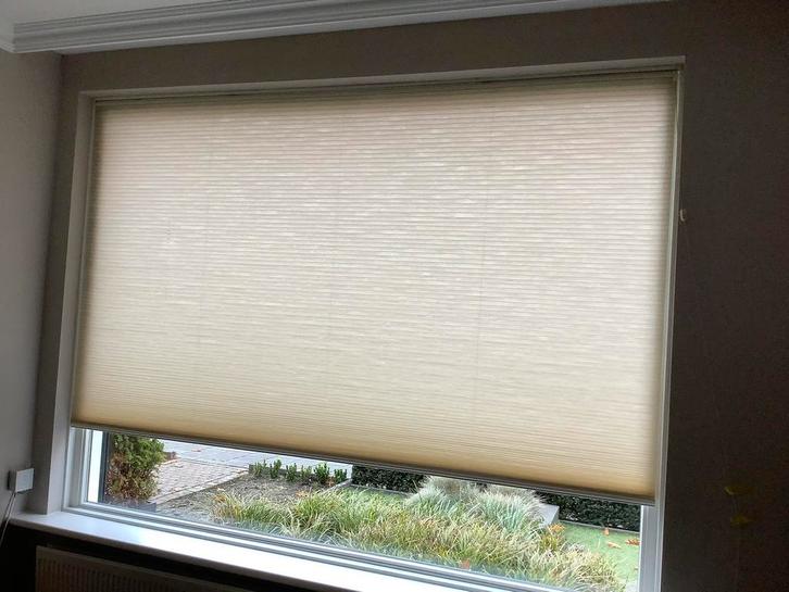 Plissee gordijn beige, Huis en Inrichting, Stoffering | Gordijnen en Lamellen, Gebruikt, 150 tot 200 cm, Beige, Ophalen