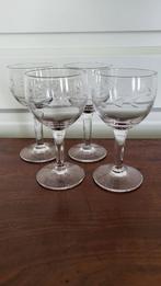 Portglazen 4 stuks gegraveerd 6 bollen H 11,5 cm x D 5,8 cm, Antiek en Kunst, Antiek | Glas en Kristal, Ophalen of Verzenden