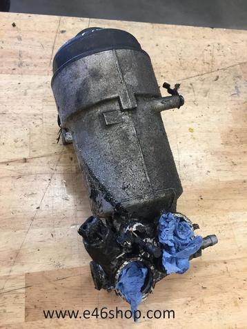 Oliefilterhuis BMW E38 740I M60 MOTOR  beschikbaar voor biedingen