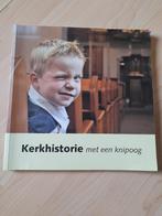 KERKHISTORIE MET EEN KNIPOOG door J van 't Hul, Boeken, Ophalen of Verzenden, Zo goed als nieuw