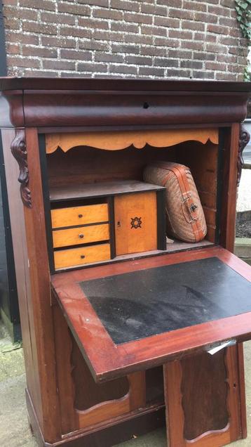 Antiek biedermaier secretaire, moet weg  beschikbaar voor biedingen