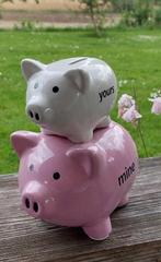 Grappige spaarpot. Varkens zitten aan elkaar vast pig varken, Verzamelen, Ophalen of Verzenden, Zo goed als nieuw, Dier
