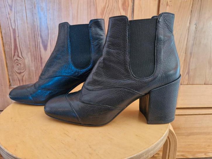 Claudia Obert zwart leren enkellaars chelsea boot mt 38 ZGAN, Kleding | Dames, Schoenen, Zo goed als nieuw, Lage of Enkellaarzen