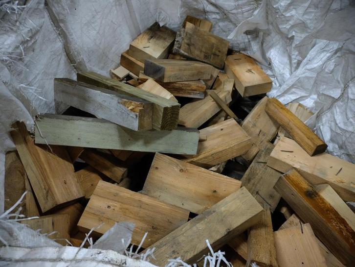 Vuren Brandhout openhaardhout, Tuin en Terras, Haardhout, Blokken, Overige houtsoorten, Minder dan 3 m³, Ophalen