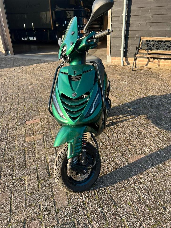 Zip 80cc 4t - Unieke Custom Scooter, Fietsen en Brommers, Scooters | Piaggio, Gebruikt, Overige modellen, Maximaal 45 km/u, Benzine
