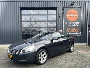 Volvo S60 1.6 T4 Momentum AUTOMAAT|NAVIGATIE|TREKHAAK|BLUETO beschikbaar voor biedingen