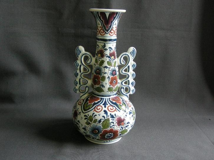 Delft polychroom, vaas, Antiek en Kunst, Antiek | Keramiek en Aardewerk, Ophalen of Verzenden