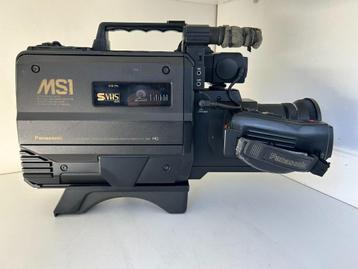 Diverse professionele video camera's en alle accessoires beschikbaar voor biedingen