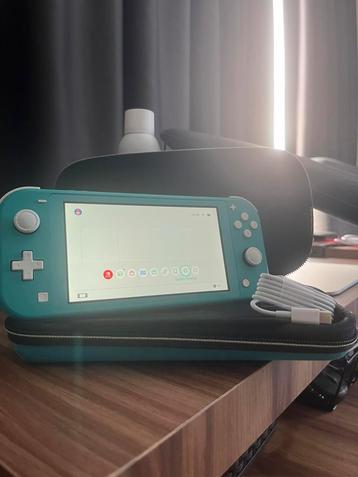 Nintendo Switch Lite Turquoise met accessoires beschikbaar voor biedingen