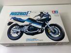 Suzuki RG250 motorfiets bouwdoos 1:12-nieuw, Hobby en Vrije tijd, Modelbouw | Auto's en Voertuigen, Ophalen of Verzenden, Nieuw