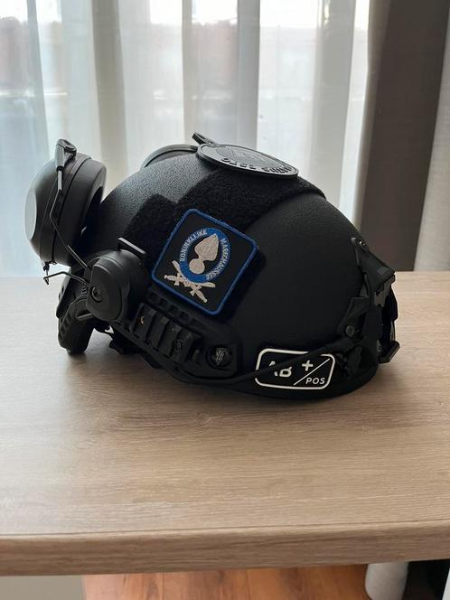 Custom DSI/AT Helm NJI IIIA, Verzamelen, Militaria | Algemeen, Marechaussee, Helm of Baret, Nederland, Ophalen of Verzenden