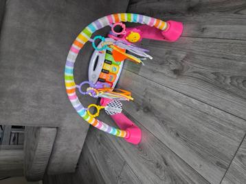 Super leuke babygym  beschikbaar voor biedingen