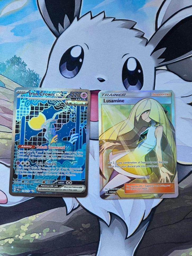 Pokémon Kaarten - Iron Crown ex & Lusamine, Hobby en Vrije tijd, Verzamelkaartspellen | Pokémon, Zo goed als nieuw, Losse kaart