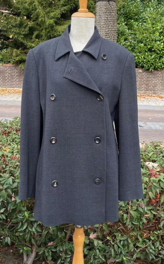 Prachtige double breasted blazer Marc Cain maat 40, Kleding | Dames, Jasjes, Kostuums en Pakken, Zo goed als nieuw, Jasje, Maat 38/40 (M)