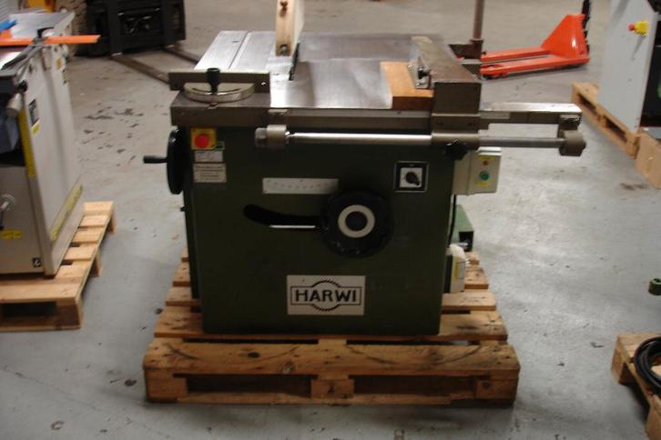 Harwi 130 zaagmachine, Doe-het-zelf en Verbouw, Gereedschap | Zaagmachines, Gebruikt, Cirkelzaag, 1200 watt of meer, 70 mm of meer