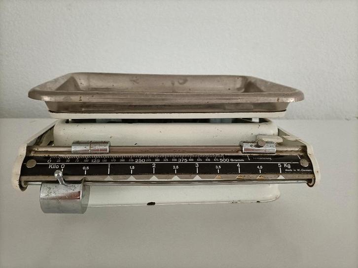 Vintage Weegschaal jaren 60, Witgoed en Apparatuur, Weegschalen, Gebruikt, Analoog, Keukenweegschaal, 500 gram of grover, Minder dan 10 kg