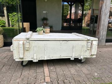 Salontafel/ dekenkist VT Wonen beschikbaar voor biedingen