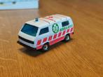 Matchbox Volkswagen Transporter T3 Ambulance, Ophalen of Verzenden, Zo goed als nieuw, Auto