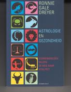 Astrologie en gezondheid Ronnie Gale Dreyer, Boeken, Ophalen of Verzenden, Zo goed als nieuw, Astrologie, Achtergrond en Informatie