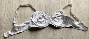 Witte BH met Kant maat 90D beschikbaar voor biedingen