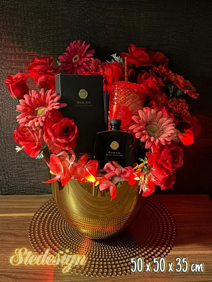 Deco bloemen gift set goud eye catcher rituals cadeau tip, Huis en Inrichting, Woonaccessoires | Kunstplanten en Kunstbloemen