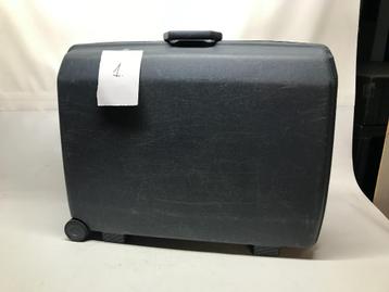 Diverse hard shell koffers, oa Samsonite beschikbaar voor biedingen