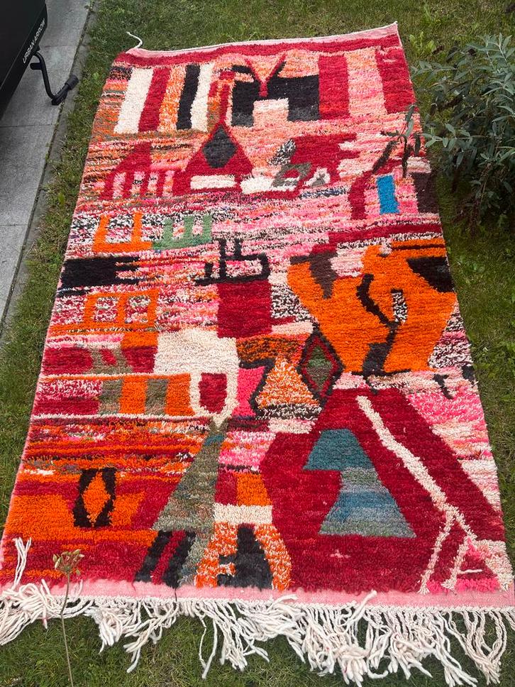 Groot Berber Boucherouite Kleed uit Marokko 150x250, Huis en Inrichting, Stoffering | Tapijten en Kleden, Gebruikt, 150 tot 200 cm