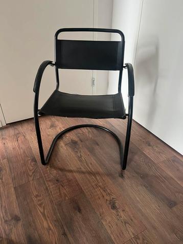 Buisframe stoel zwart bauhaus stijl beschikbaar voor biedingen